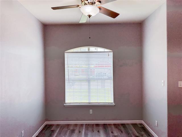 Foto del edificio - 1212 Maple Terrace Dr