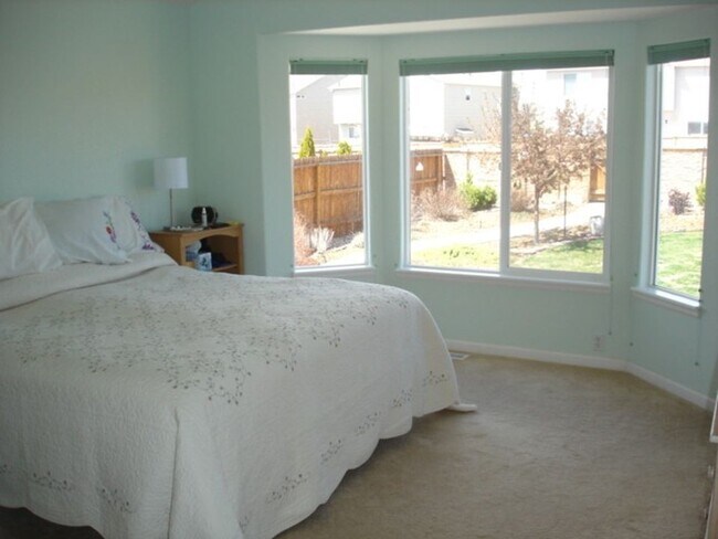 Foto del edificio - 5180 Sand Hill Dr