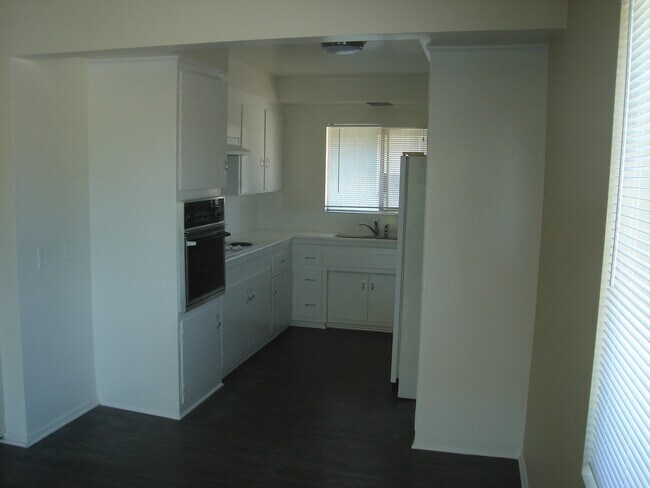 Foto del edificio - 3694 Redondo Beach Blvd