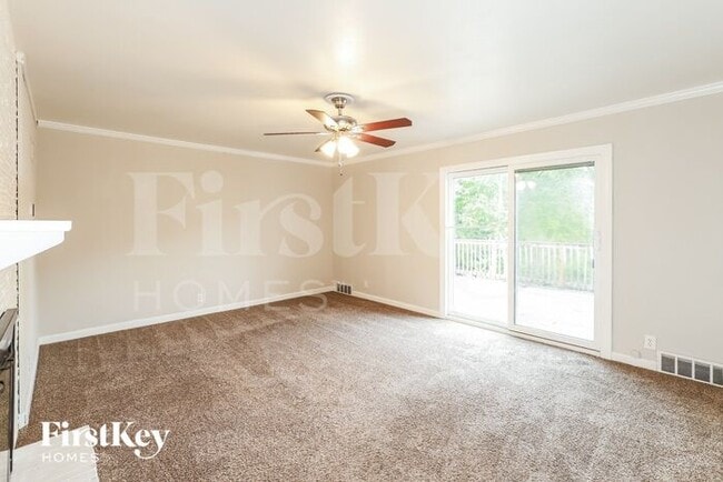 Building Photo - 6311 N Lenox Ave