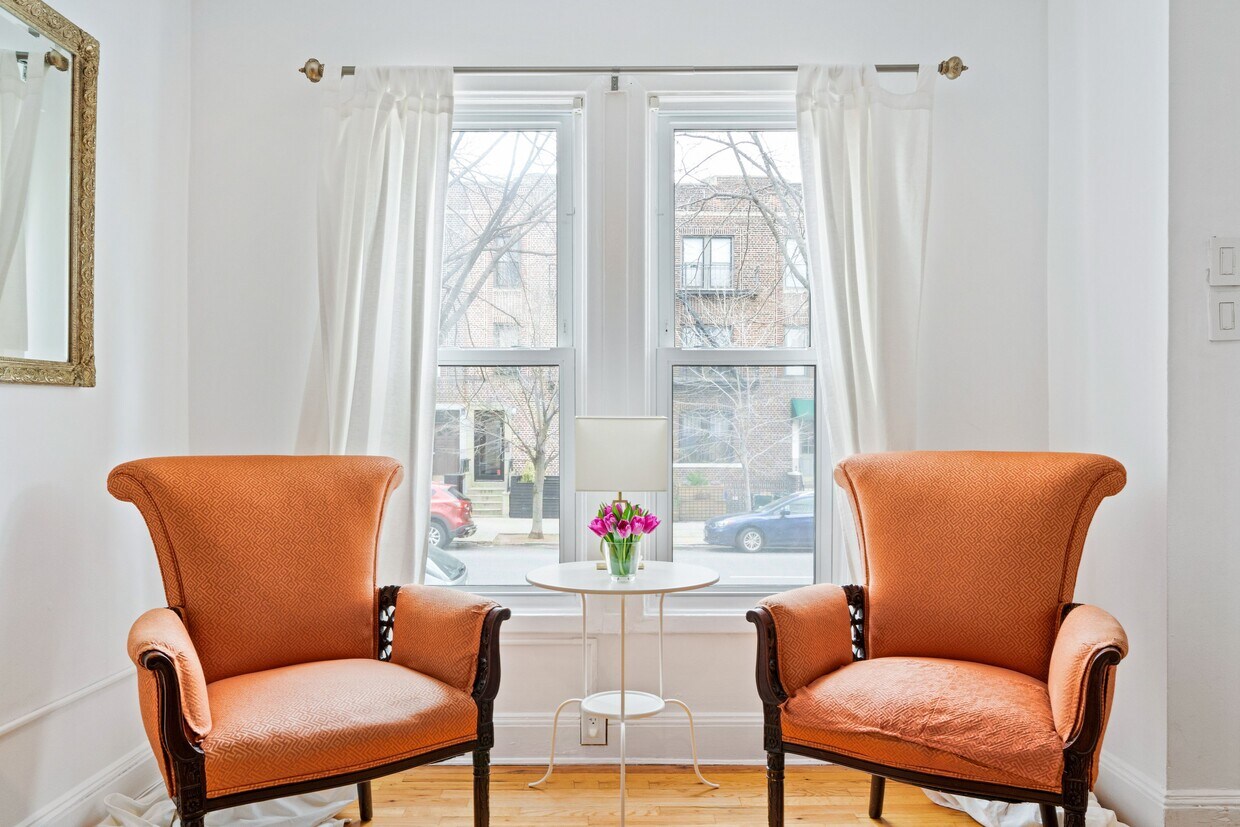 Foto principal - 1650 8th Ave