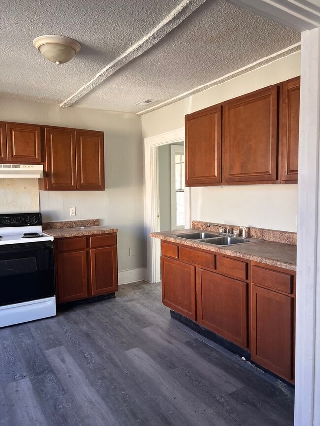 Building Photo - Home for Rent in Rossville