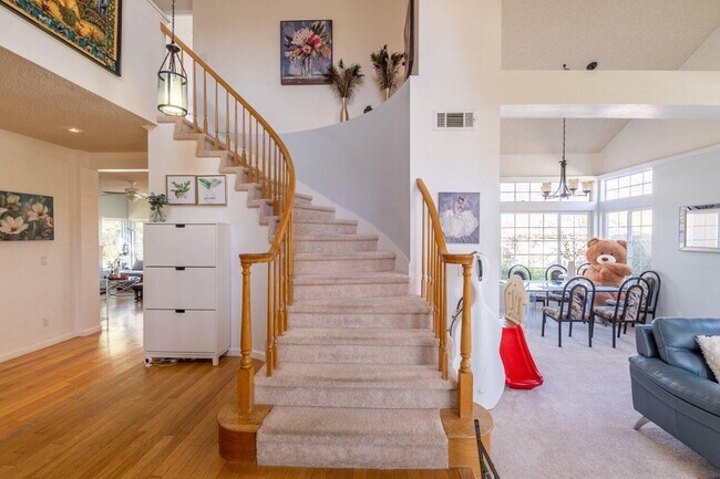 Building Photo - 40329 Heathrow Dr