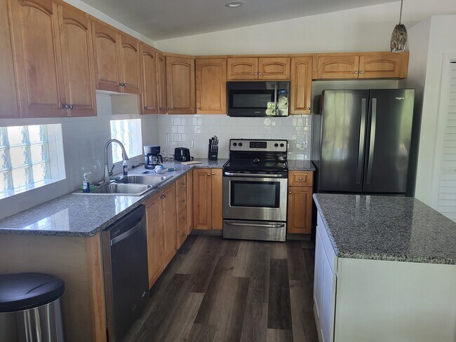 Building Photo - 6072 Randan Ct