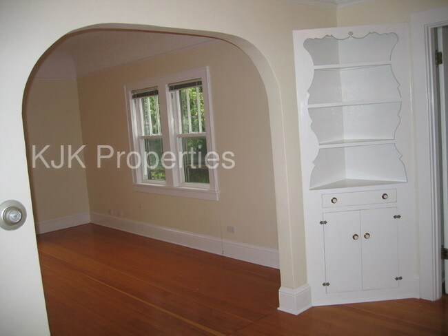 Foto del edificio - 5960 SE Flavel Dr