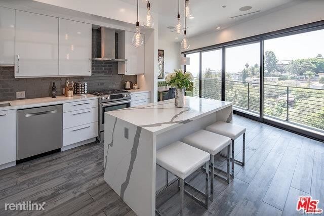 Foto del edificio - 3 br, 3.5 bath House - 2041 N Sycamore Ave