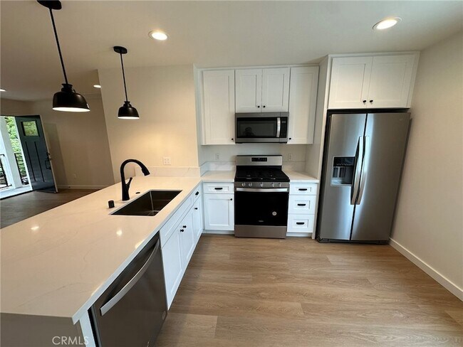 Foto del edificio - 901 N Orchard Dr