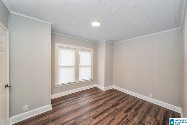 Building Photo - 115 Price St