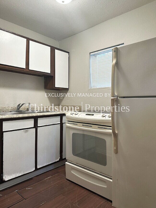 Foto del edificio - 7320 Smyrna St