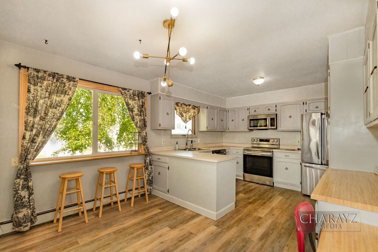 Foto principal - Duplex-Upper Unit in Aurora Subdivision