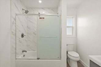 Building Photo - 480 California St