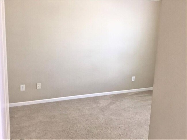 Foto del edificio - 1146 Folkstone Ridge Ln