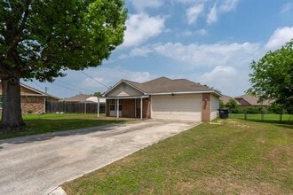 Building Photo - 112 Briarwood Ct