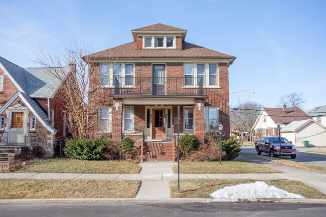 Building Photo - 1447 Maryland St