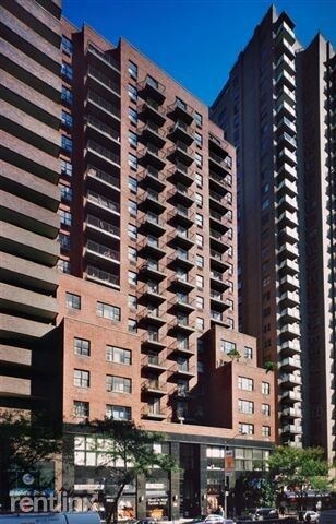 Primary Photo - 241 E 86th St