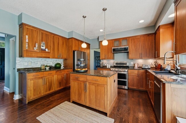 Building Photo - 1477X Langdon Pl