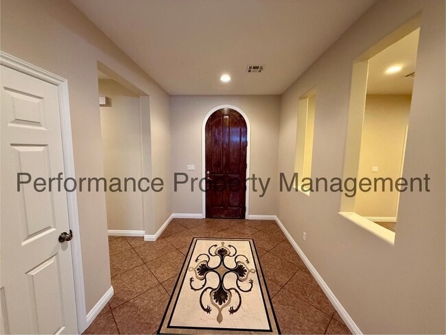 Building Photo - Stunning 3 Bed/2 Bath Gated Home w/ RBP & $0 Deposit Option