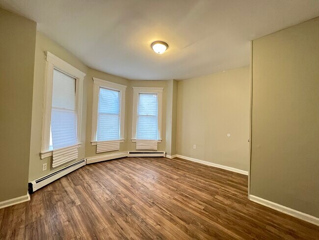 Foto del edificio - 235 Peshine Ave