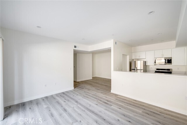 Foto del edificio - 14526 Hartland St