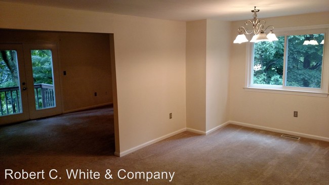 Building Photo - 2 br, 2.5 bath House - 26 Abbey Lane
