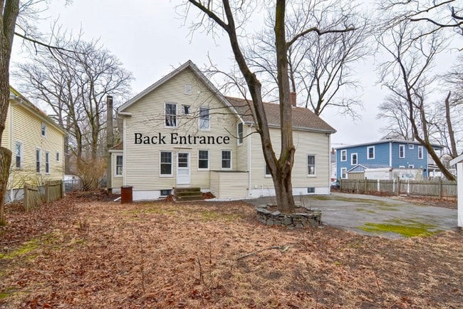 Building Photo - 106 Forest St