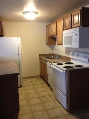 Building Photo - 1730 E Woodside Dr
