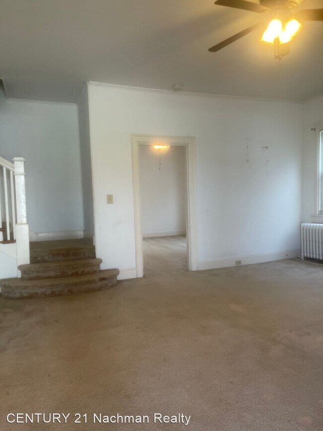 Foto del edificio - 3 br, 1.5 bath House - 109 S. Willard Avenue