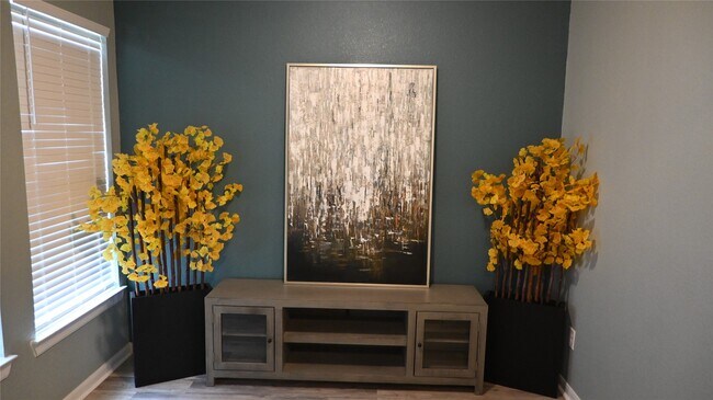 Foto del edificio - 127 Winged Elm Ct