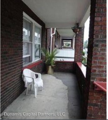 Building Photo - 3052 Bergman St
