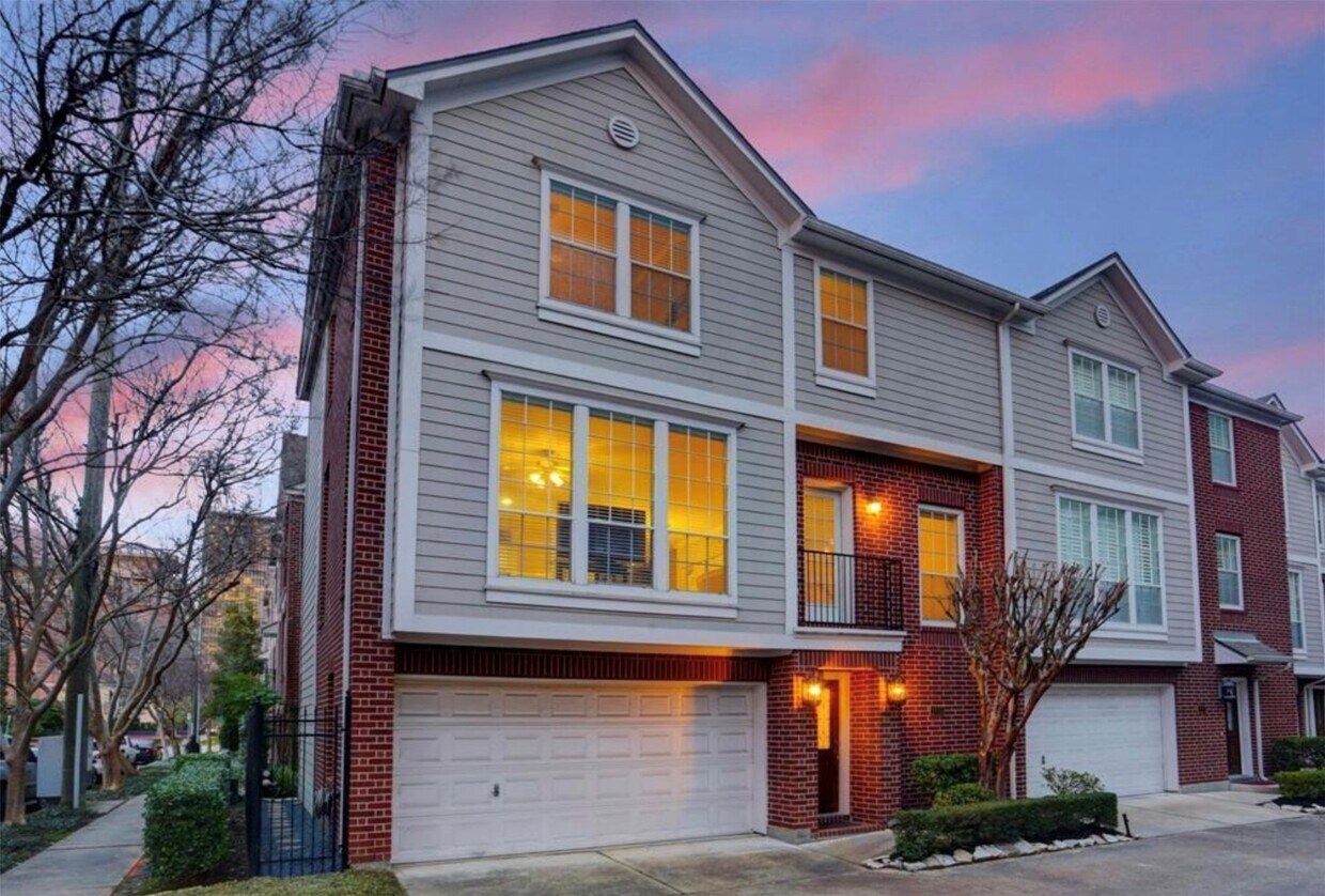 Foto principal - 1015 Eberhard St