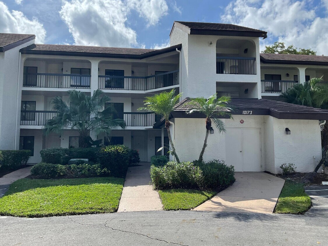 Foto principal - 10173 Mangrove Dr