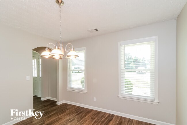 Foto del edificio - 138 Wards Creek Ln
