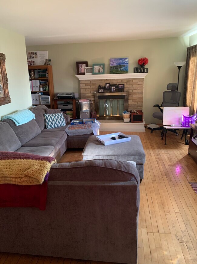 807 Bayshore Dr, Lanse, MI 49946 House Rental in Lanse, MI