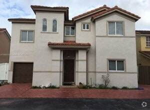 Building Photo - 990 NW 126th Path