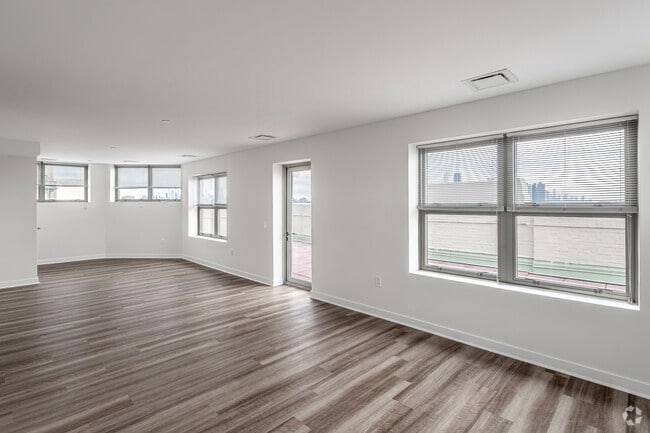 3BR, 3BA - 2,124SF - Living Room - The Beacon Jersey City