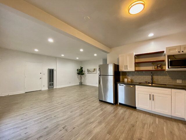 Building Photo - 1217 N Virgil Ave