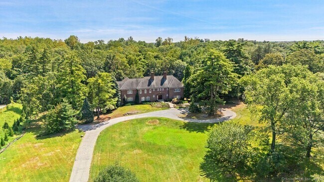 Foto del edificio - 229 Stanwich Rd