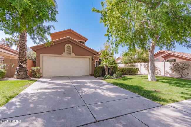 Building Photo - 9573 E Windrose Dr