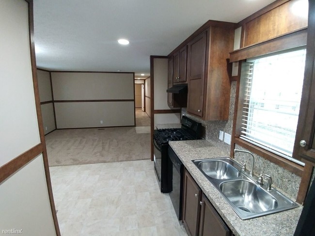 Building Photo - 3 br, 2 bath Mobile Home - 122 Big Chief Dr