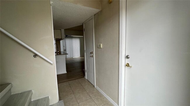Building Photo - 120 Coco Plum Dr