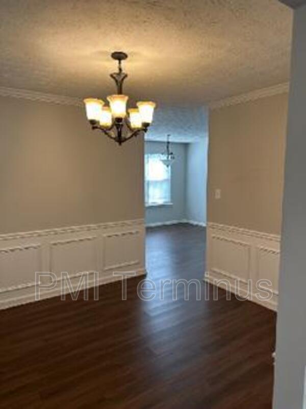 Building Photo - 1312 Telhurst Ct NW