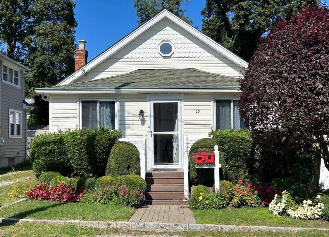 23 Locust Ave, Bayville, NY 11709 House Rental in Bayville, NY
