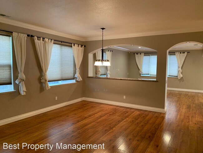 Building Photo - 5 br, 2.5 bath House - 3754 Sailboat Drive