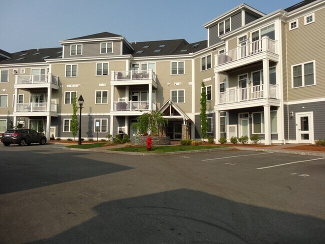 Foto del edificio - 16 Taylor Dr