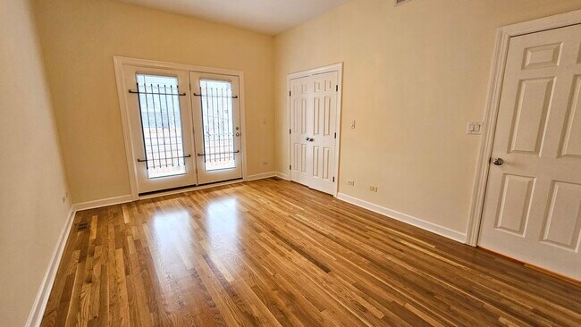 Building Photo - 509 N Hartland Ct