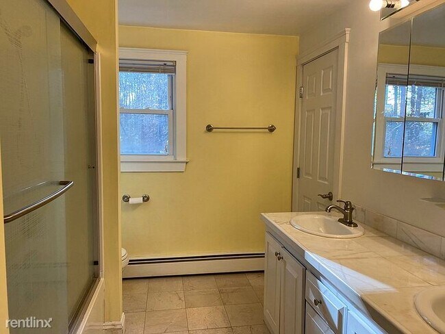 Building Photo - 4 br, 2 bath House - 152 Littlefield Rd