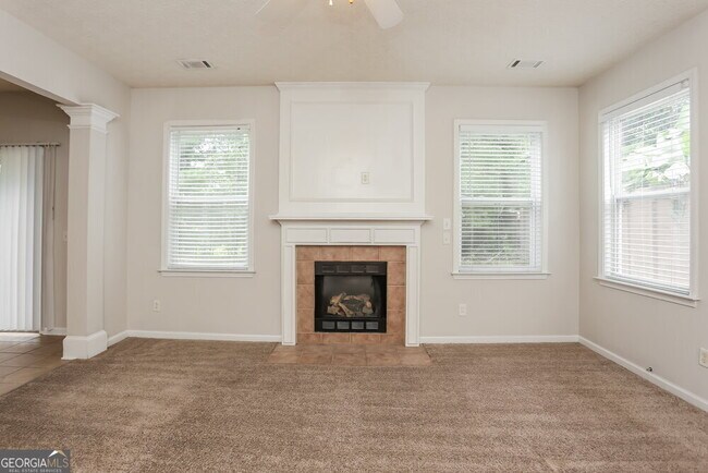 Foto del edificio - 3200 Cooper Woods Dr