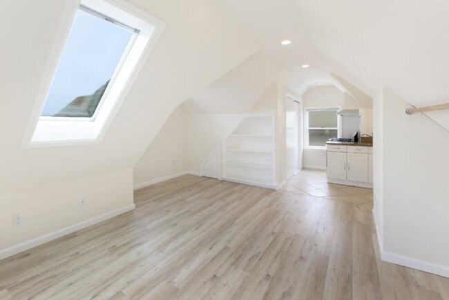 Building Photo - 1 bedroom in Pacifica CA 94044