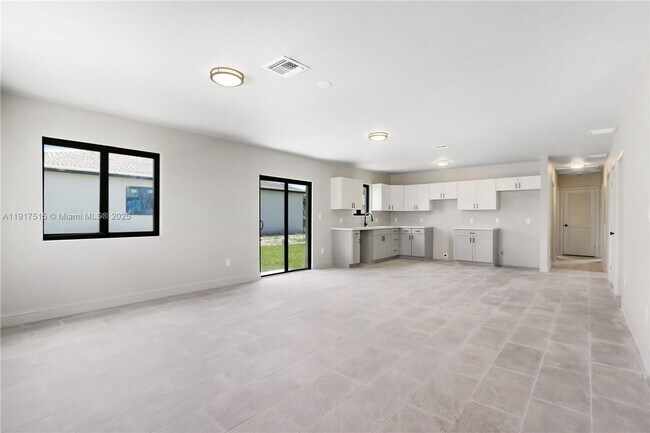 Foto del edificio - 981 NW 4th Ave