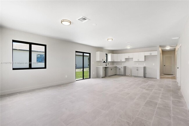 Photo - 981 NW 4th Ave House